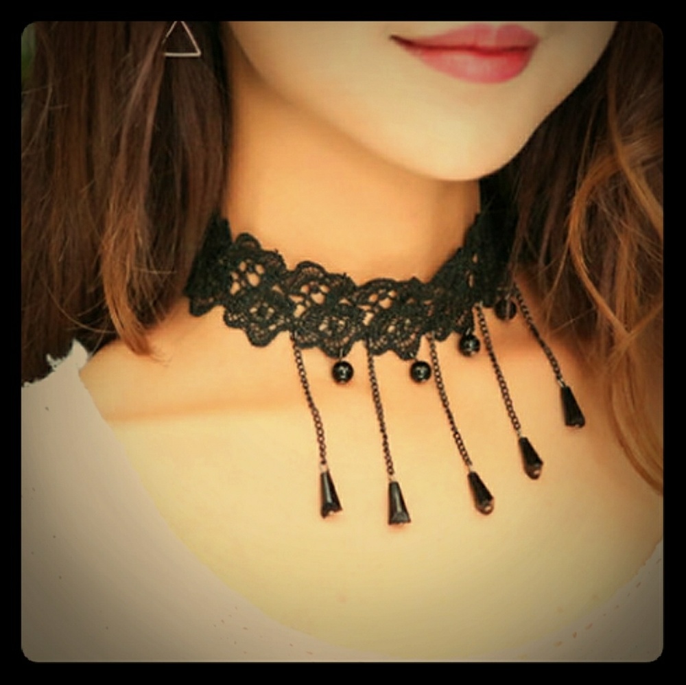 La Fleur Choker